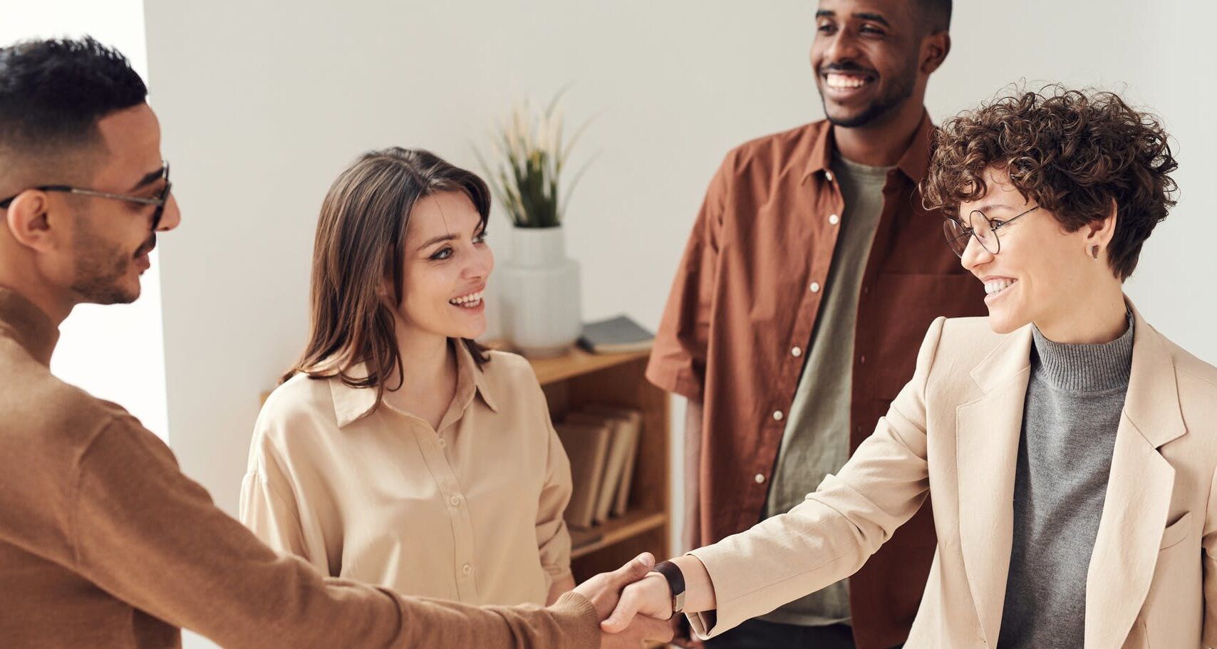 pexels-photo-3184416-e1573552118581 pexels-photo-3184416-e1573552118581